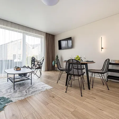 Lyrika Home, Monciskese - By Hello Sea Homes Apartment
